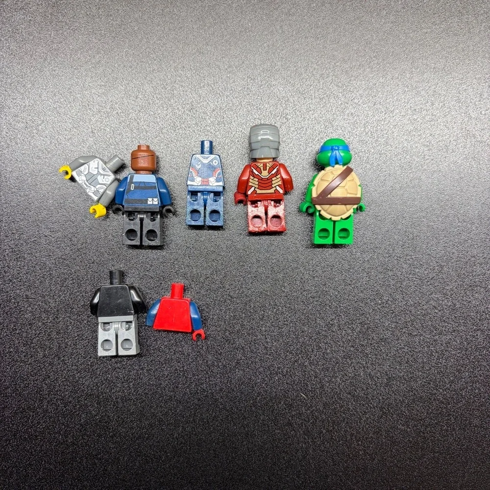 Lot of Lego Marvel, TMNT, Castle, and Gravity games minifigures some are parts
